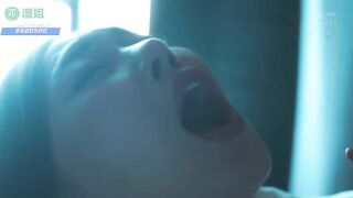 AV解说  既然老公让我去卖逼，我又何故去装作淑女